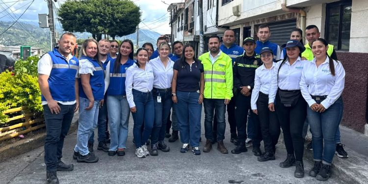 En ejecución programa para recuperar 36 puntos críticos de residuos en Manizales