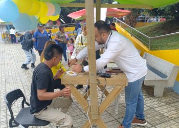 La alcaldía de El Carmen de Atrato, realiza feria de servicios: la institucionalidad y la banca más cerca de la comunidad