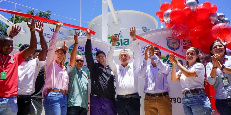 ¡Histórico! El Carmen de Atrato se consolida con el mejor acueducto del Chocó: ya se puede tomar agua de la llave
